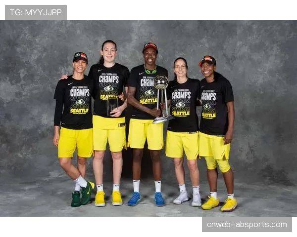 季前赛：自由人险胜阳光，斯图尔特关键封盖锁定胜局